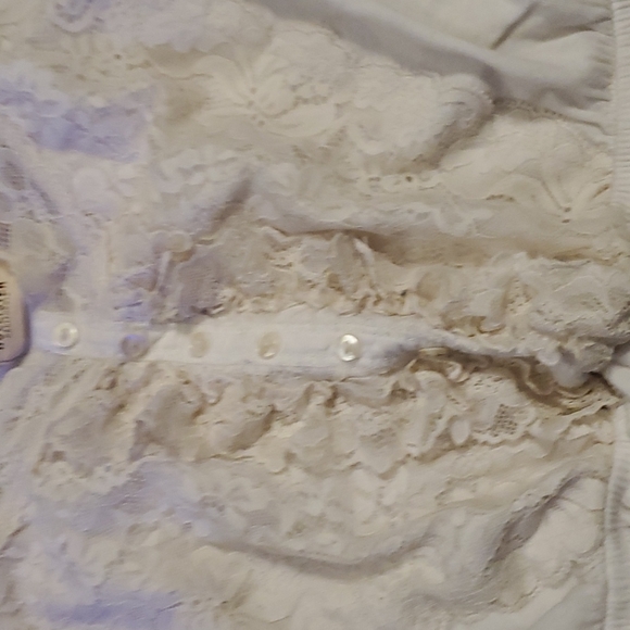 Hollister Tank - Picture 4 of 5